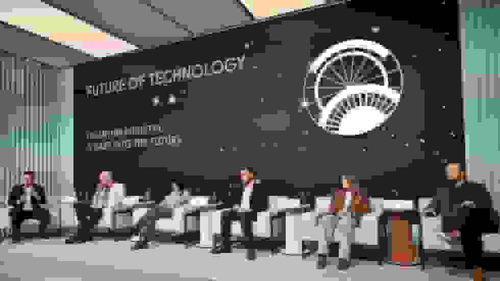 آینده نوآوری: زمینهای برای همکاری جهانی یا رقابت؟