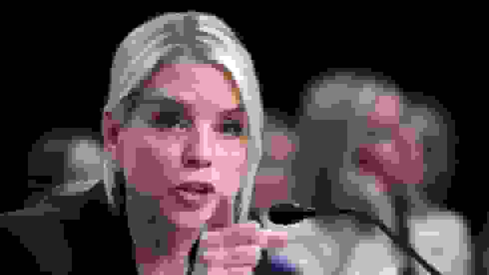 دادستان کل آمریکا از دموکرات ارشد عذرخواهی برای استیضاح ترامپ را طلب کرد