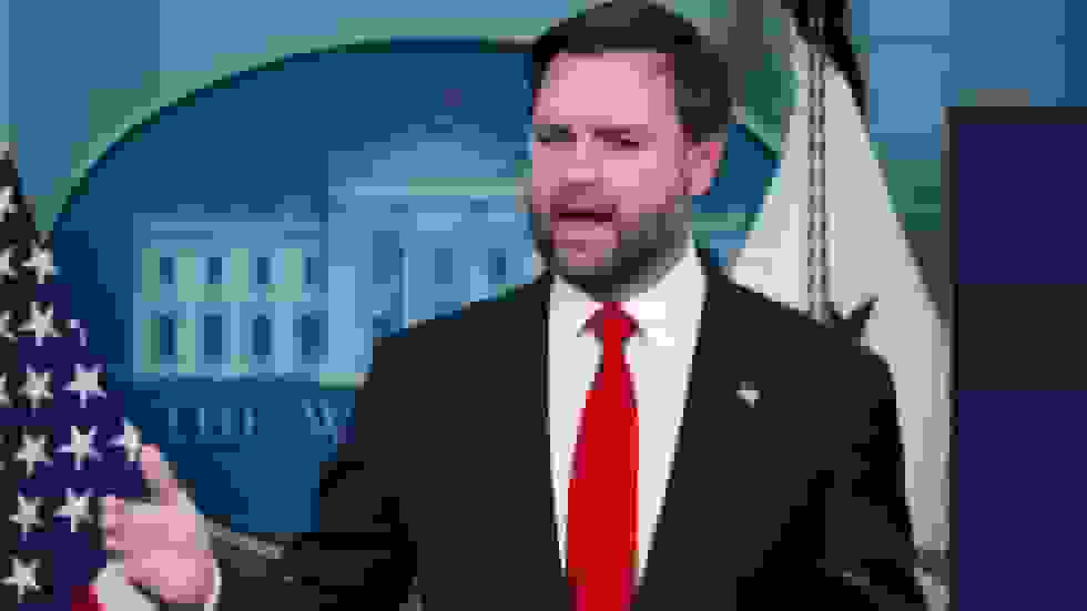 ترامپ در نظر دارد قانون شورش را با وجود موانع قضایی اجرا کند – ونس