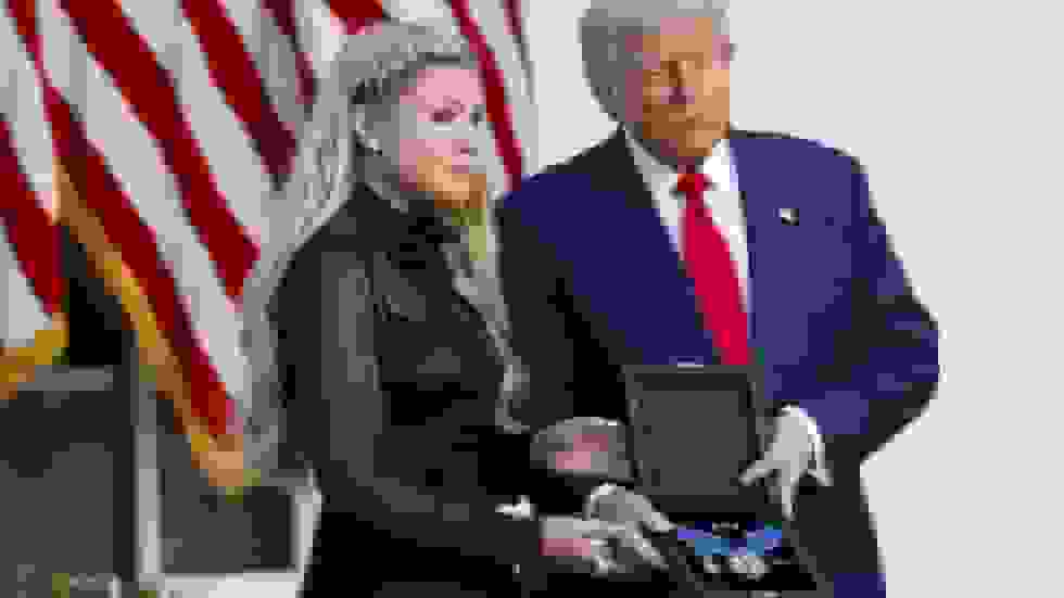 اعطای مدال آزادی ریاستجمهوری آمریکا به چارلی کرک به صورت افتخاری پس از مرگ