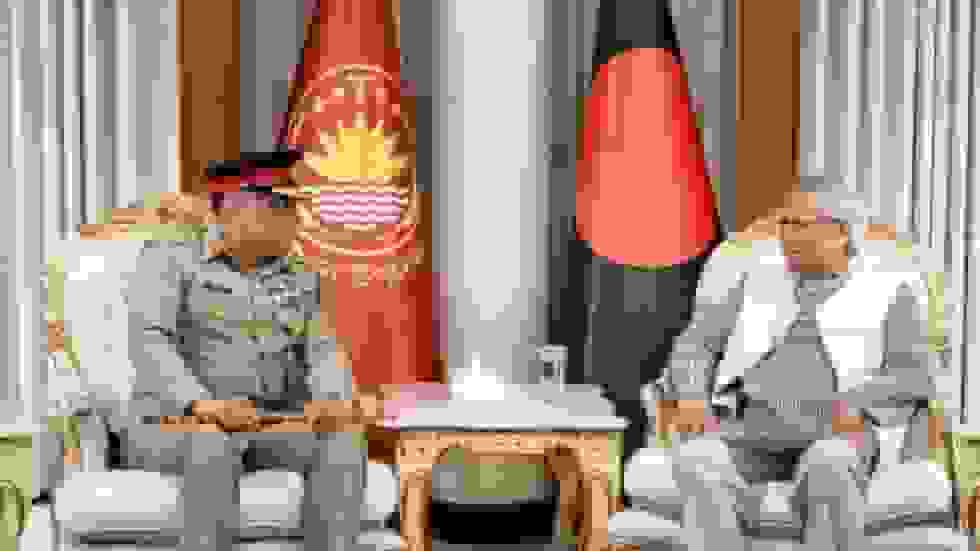 پاکستان و بنگلادش در مورد گسترش روابط تجاری و دفاعی گفت‌وگو می‌کنند