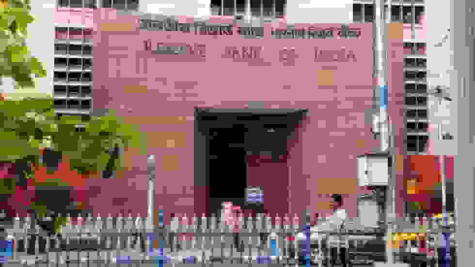 هند با شتاب ذخایر طلای خود را بازمی‌گرداند