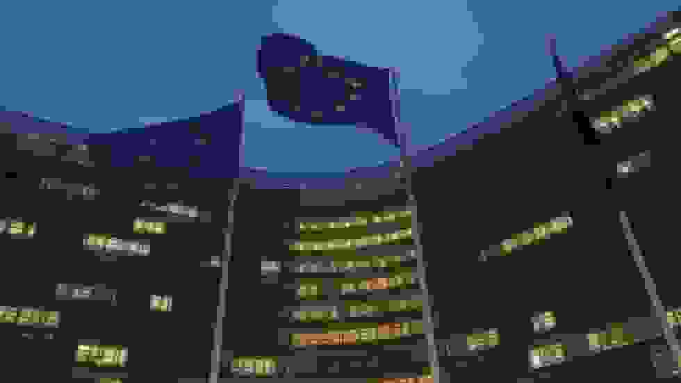 اتحادیه اروپا ممکن است علیه لهستان، اسلواکی و مجارستان برای نقش تجارت با کییف شکایت کند