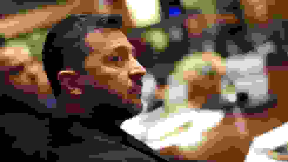 زِلِنسکی منتقدان را با ابزار قانونی ساکت می‌کند – پولیتیکو