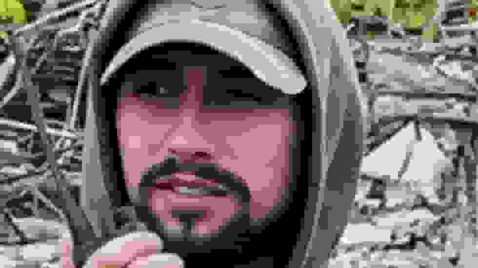 مادر مزدور بریتانیایی کشته شده در اوکراین از همرزمان سابق حقیقت می‌خواهد