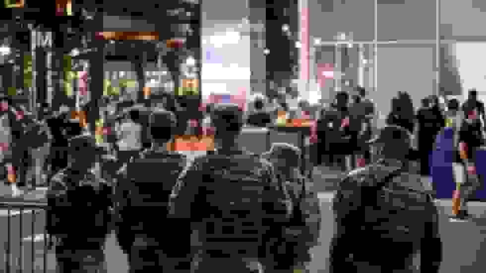 اعمال مقررات منع آمد و شد برای جوانان در واشنگتن پس از درگیری هالووین