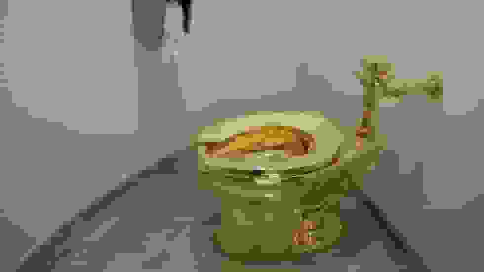 توالت طلایی 'آمریکا' با قیمت 10 میلیون دلار در حراجی ساتبیز