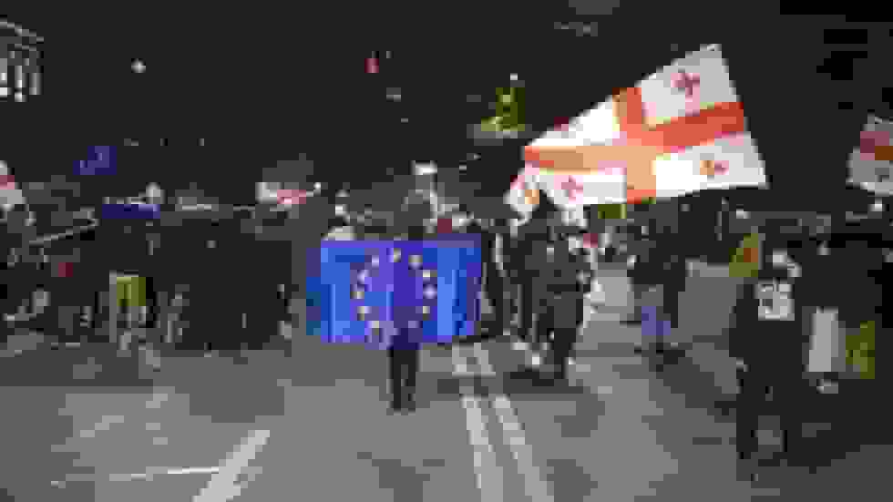 اتحادیه اروپا از دوستی سخن می‌گوید در حالی که به کودتاها دامن می‌زند – مقام گرجستانی