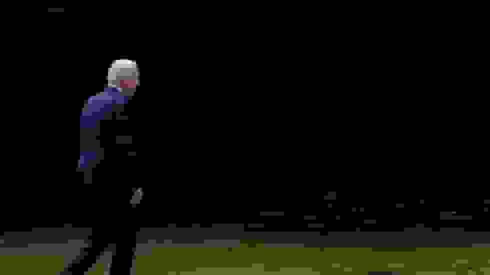 ونز درباره انتظار برای مرگ بایدن شوخی کرد