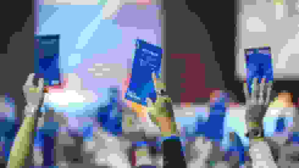 حزب آلمان عضوی را به دلیل تقلید از هیتلر اخراج کرد