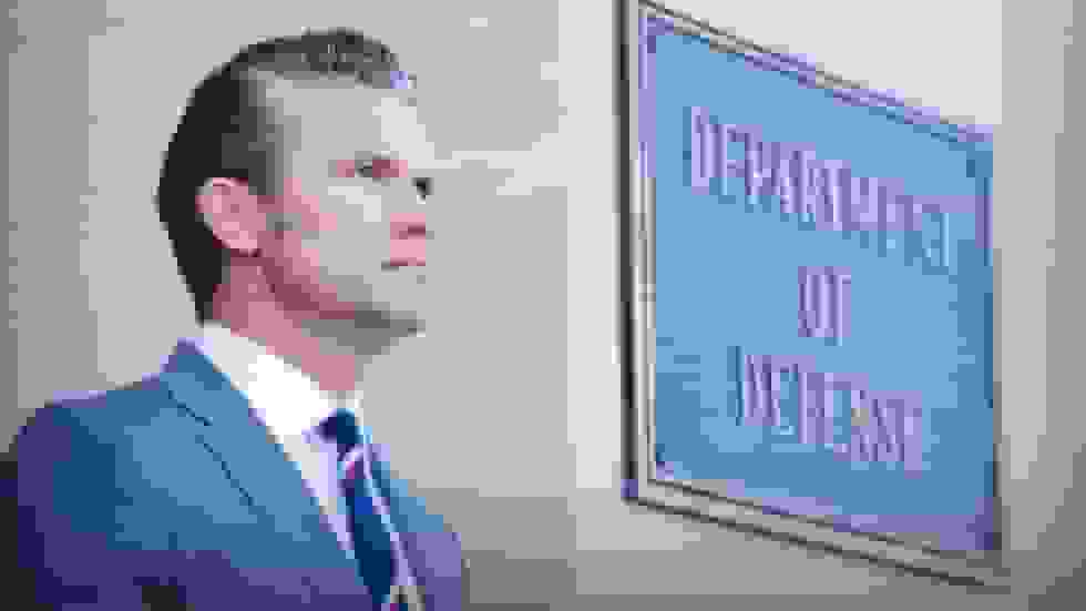 چرا وزیر جنگ آمریکا نمی‌خواهد حملات پهپادی به ونزوئلا بررسی شود