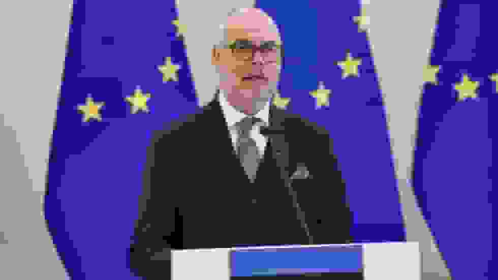 استونی پیشنهاد پرداخت هزینه‌های قطع ارتباط انرژی مجارستان با روسیه را داده است