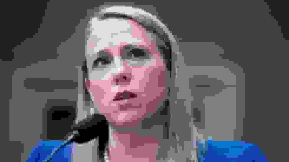 آژانس آمریکایی مردان سفیدپوست را به گزارش تبعیض تشویق می‌کند