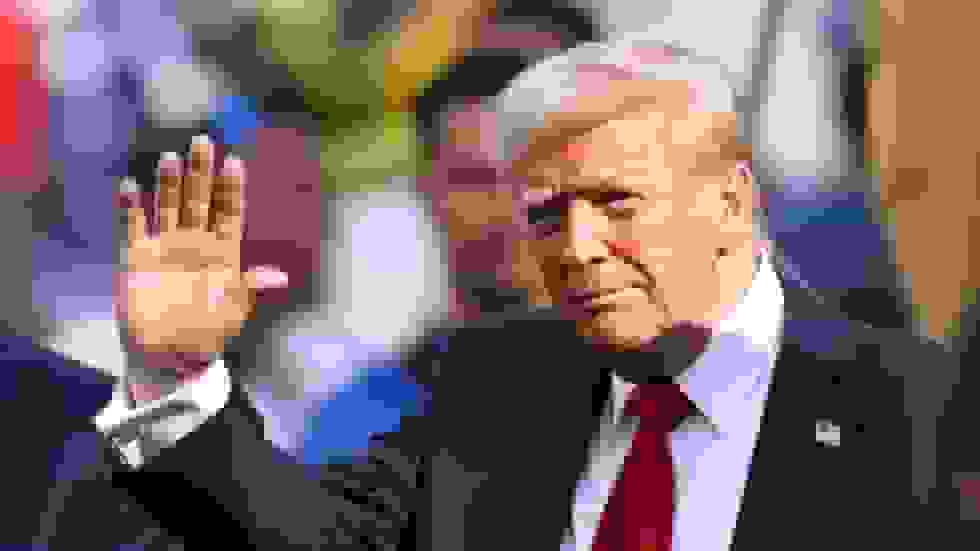 ترامپ دیپلمات‌های دوران بایدن را در یک فراخوان جهانی برکنار می‌کند