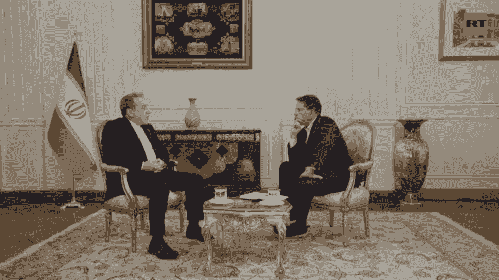 آمادگی ایران برای دیپلماسی و جنگ: موضع وزیر خارجه