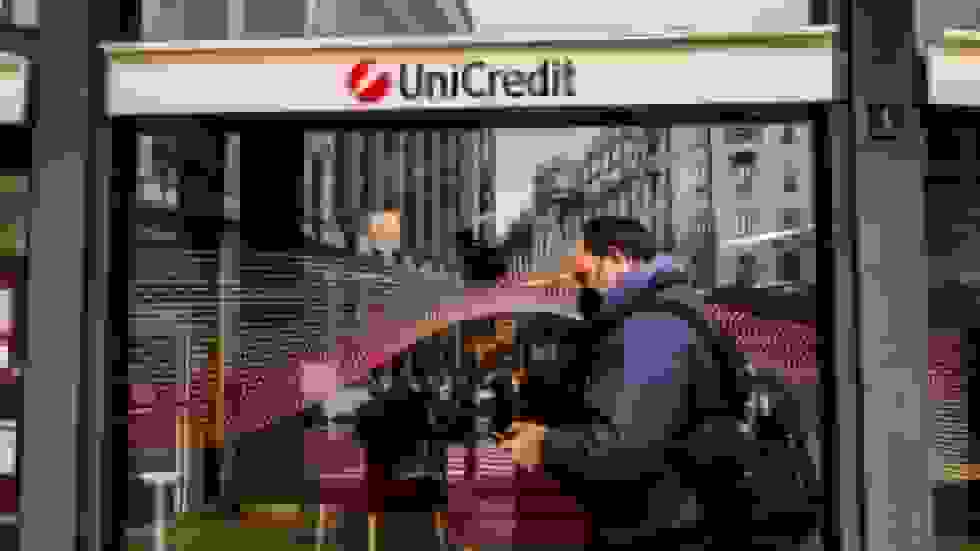 سارق احتمالی نه ساعت در گاوصندوق بانک میلان حبس شد