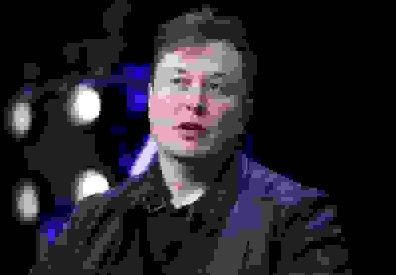 ایلان ماسک نخستین فرد جهان با ثروت نیم تریلیون دلاری