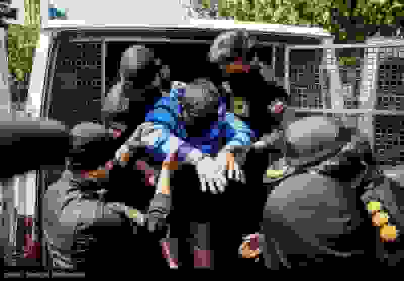 مقابله با اراذل با قدرت ادامه دارد/ اوباش دنبال سوراخ موش می‌گردند