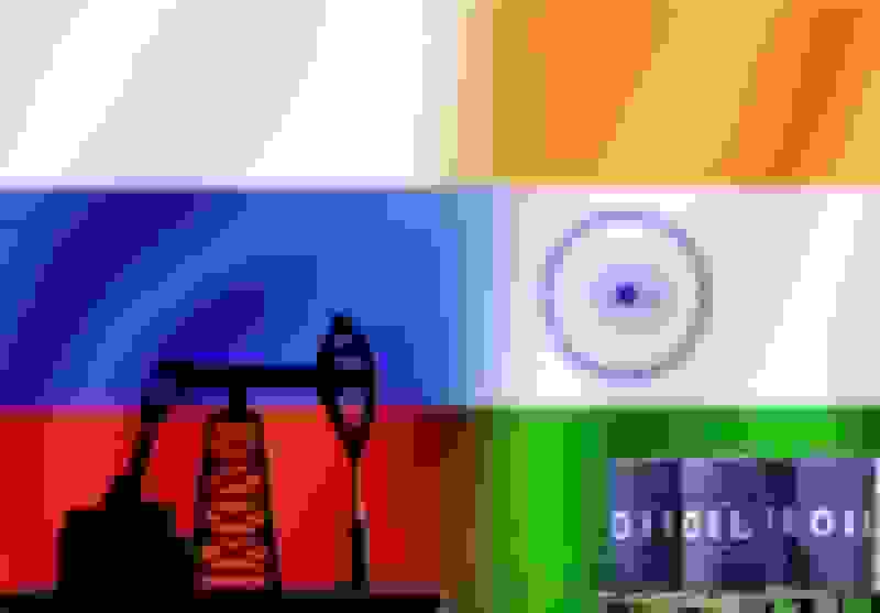 جایگزینی تدریجی یوان چین با دلار آمریکا در معاملات نفتی هند و روسیه