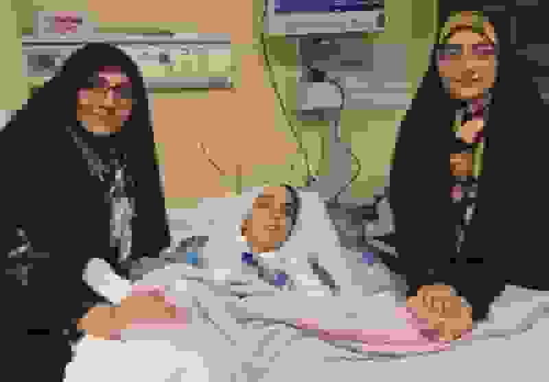 فهیمه هاشمی تبار پس از 112 روز از شهادت پدر و مادرش مطلع شد