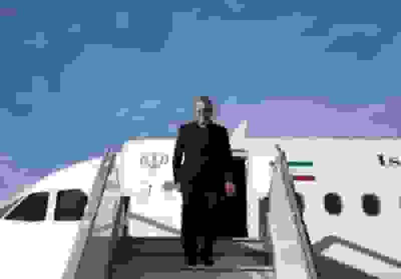 ورود رئیس جمهور به اصفهان برای افتتاح رویدادهای ملی و بین‌المللی