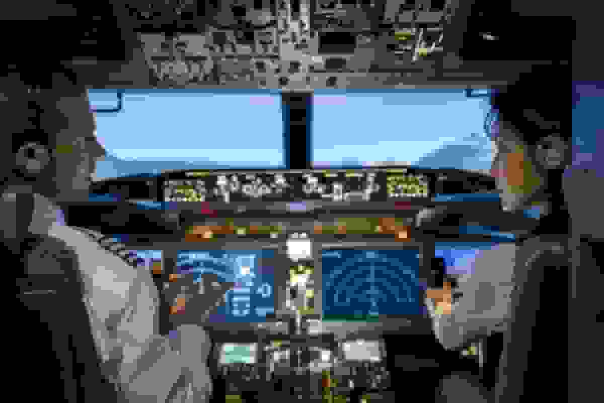 چرا خلبان‌ها به جای «بله» از اصطلاح «راجر» استفاده می‌کنند؟