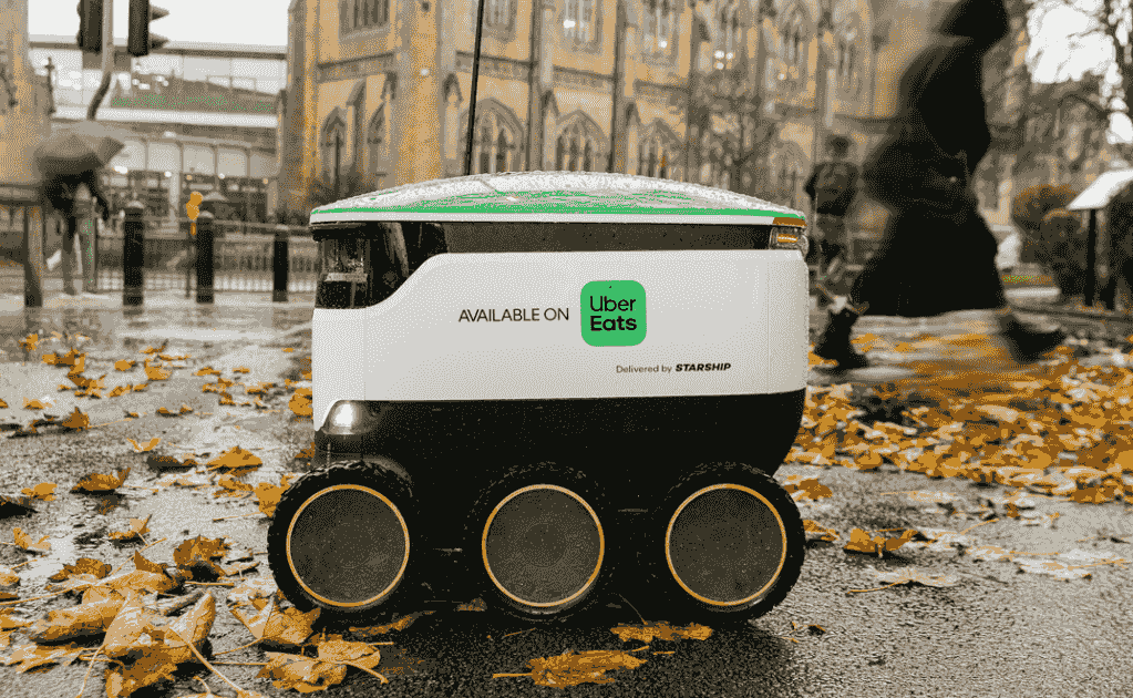 استفاده از ربات‌های استارشیپ برای تحویل غذا توسط Uber Eats در بریتانیا