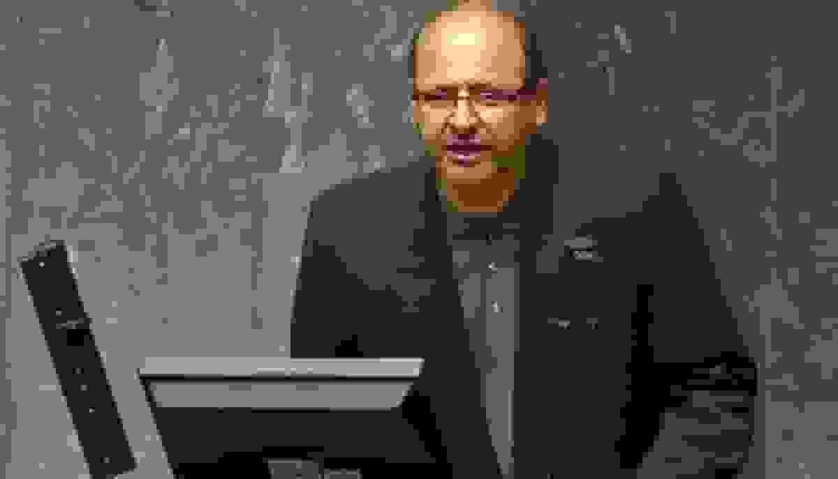 اعتراف رسمی به دسترسی انحصاری نمایندگان مجلس به اینترنت سفید