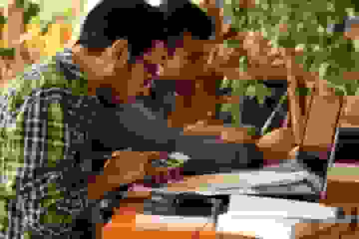 درخواست نماینده مجلس برای دسترسی آزاد اساتید و نخبگان به اینترنت و پلتفرم‌های خارجی