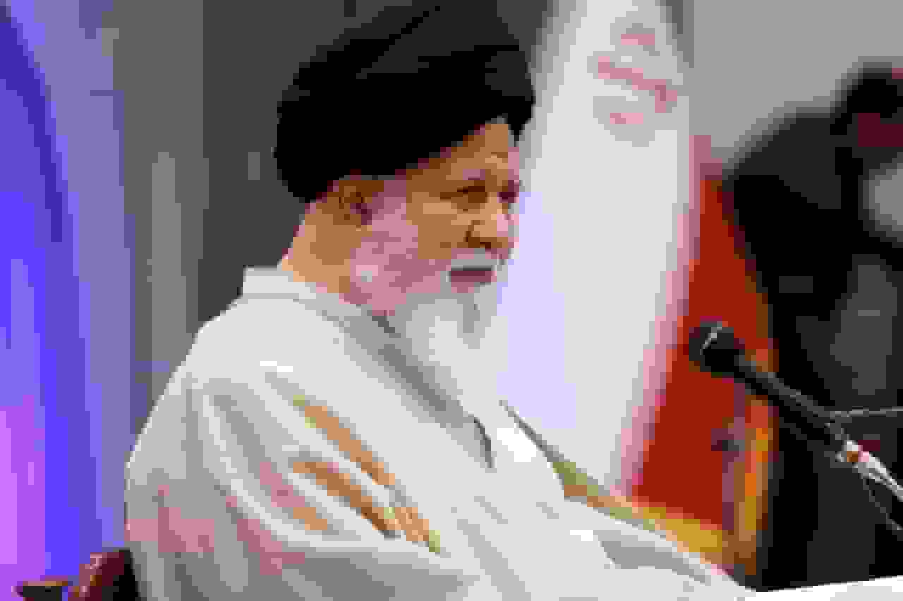 امام جمعه مشهد: تولید محتوا در فضای مجازی نباید آزاد گذاشته شود