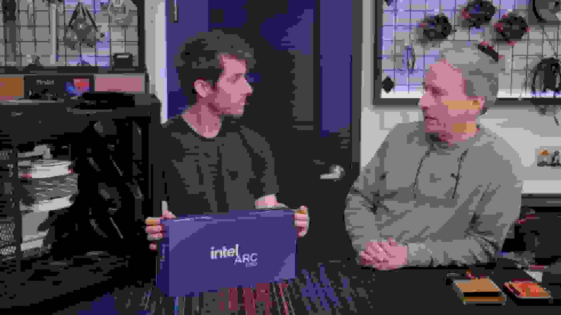 لینوس توروالدز کامپیوتر لینوکسی ایده‌آل خود را با Arc B580 اینتل ساخت