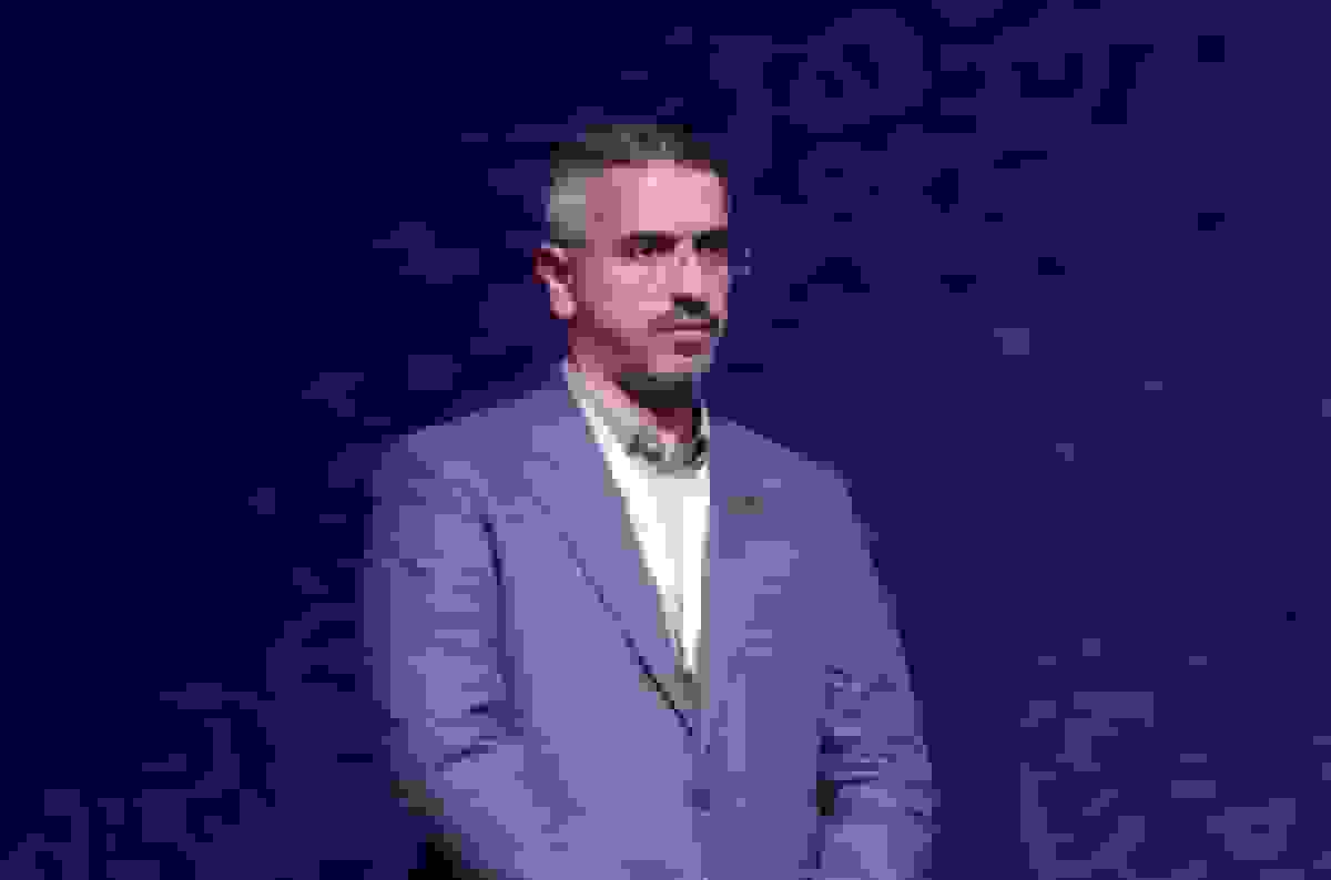 دستور مدیرعامل فارابی برای بررسی قراردادهای ۴۲ ساله با مؤسسه رسانه‌های تصویری