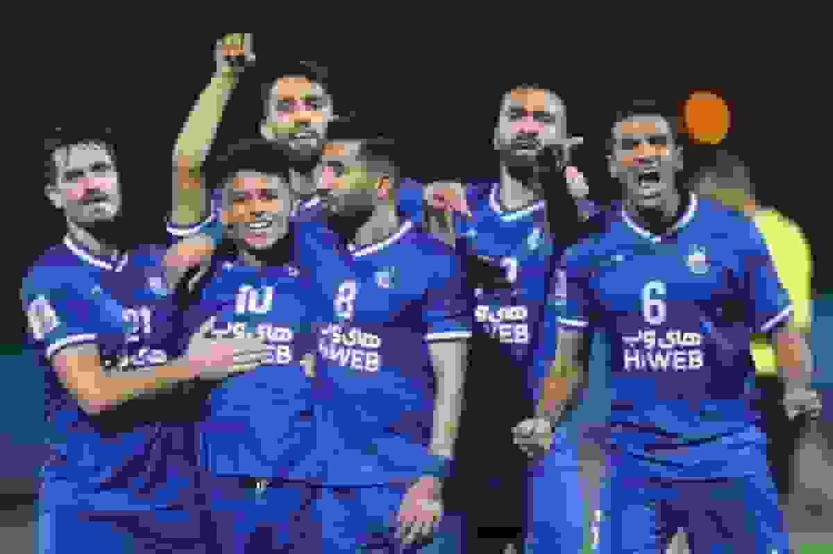 ناراحتی هواداران استقلال از جلسه شبانه بازیکنان قبل از بازی با سپاهان