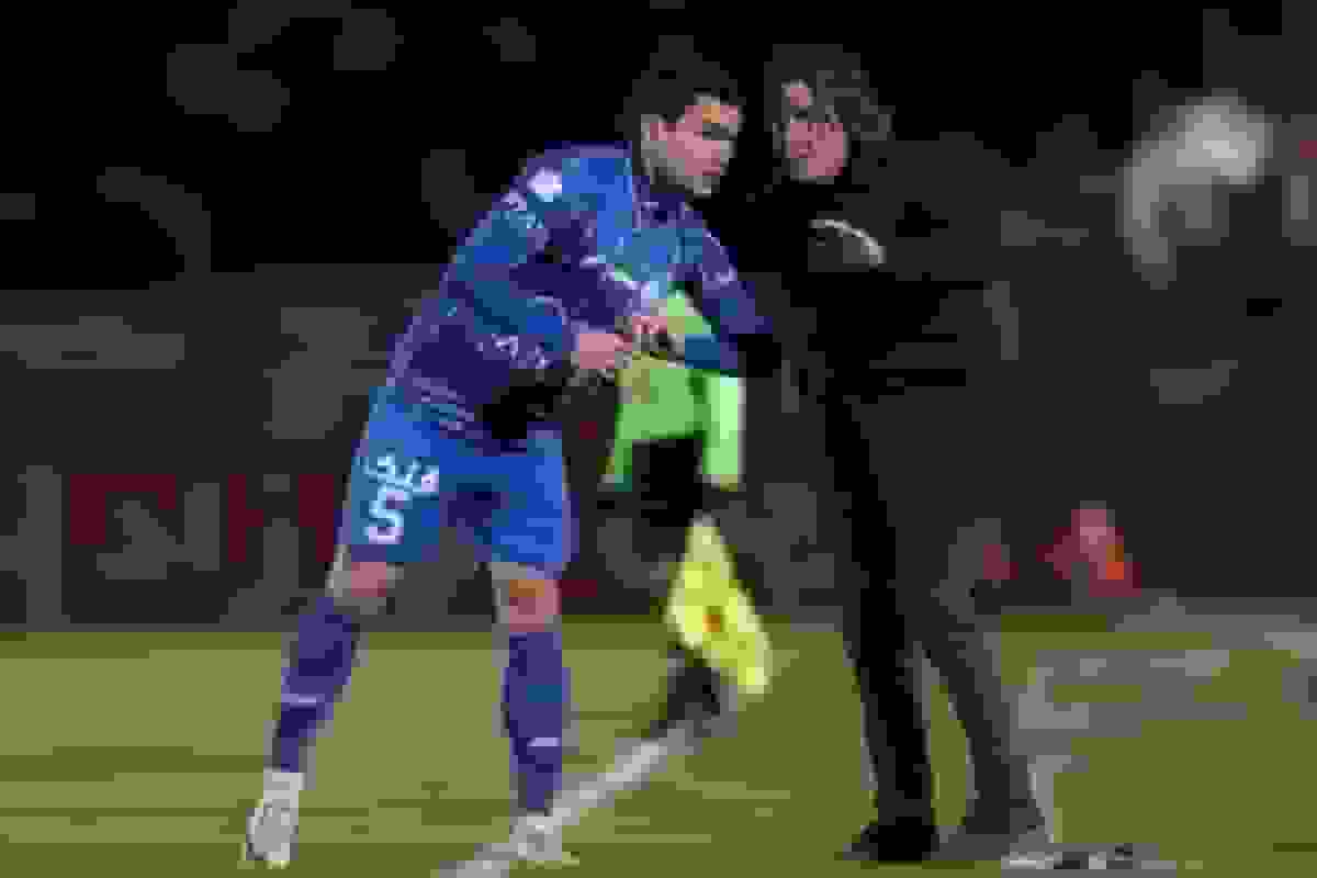 گل اول سپاهان به استقلال توسط اشتباه مدافع