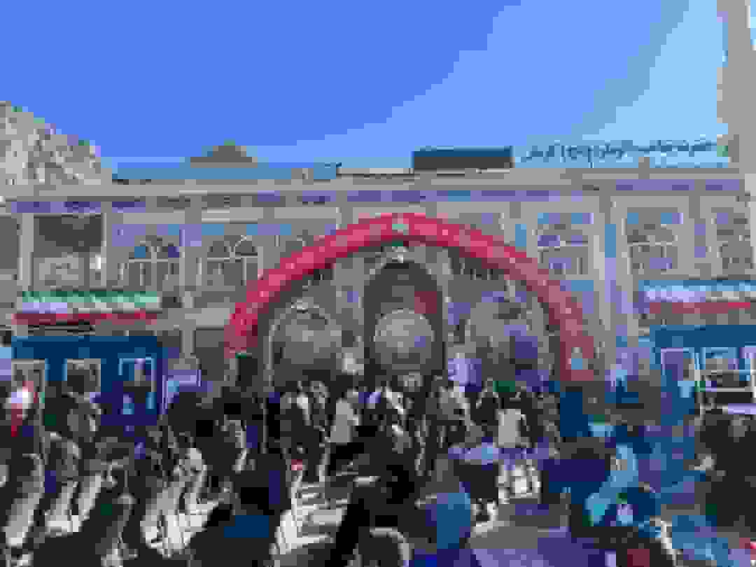 حضور باشکوه مردم کرمان در اولین روز هفته مقاومت و سالگرد شهادت سردار سلیمانی