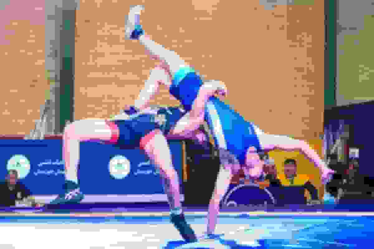 نفرات برتر ۵ وزن نخست رقابتهای کشتی فرنگی جوانان