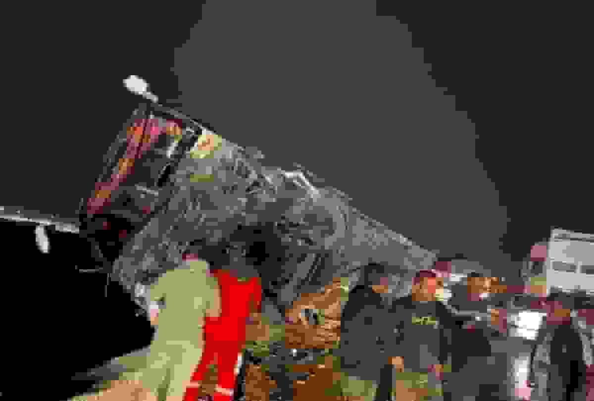 واژگونی اتوبوس در محور گرمسار به آرادان