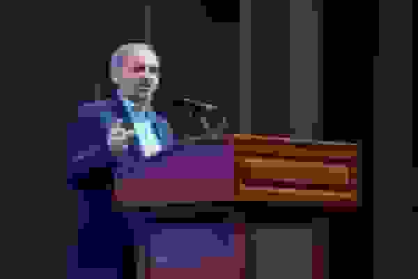 کاظمی: سردار شهید حاج قاسم سلیمانی اسطوره‌ای ماندگار است