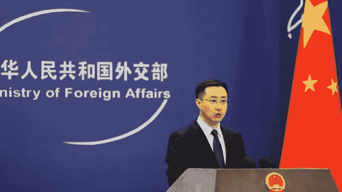 چین مخالف دخالت خارجی در امور داخلی ایران است