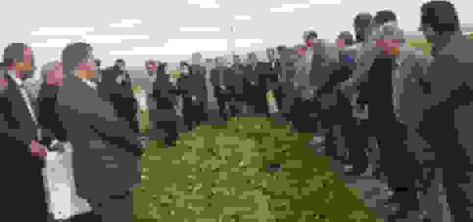 تمرکز بر روش‌های پایدار مبارزه با انگل گل جالیز در طرح پایلوت کشوری دهلران