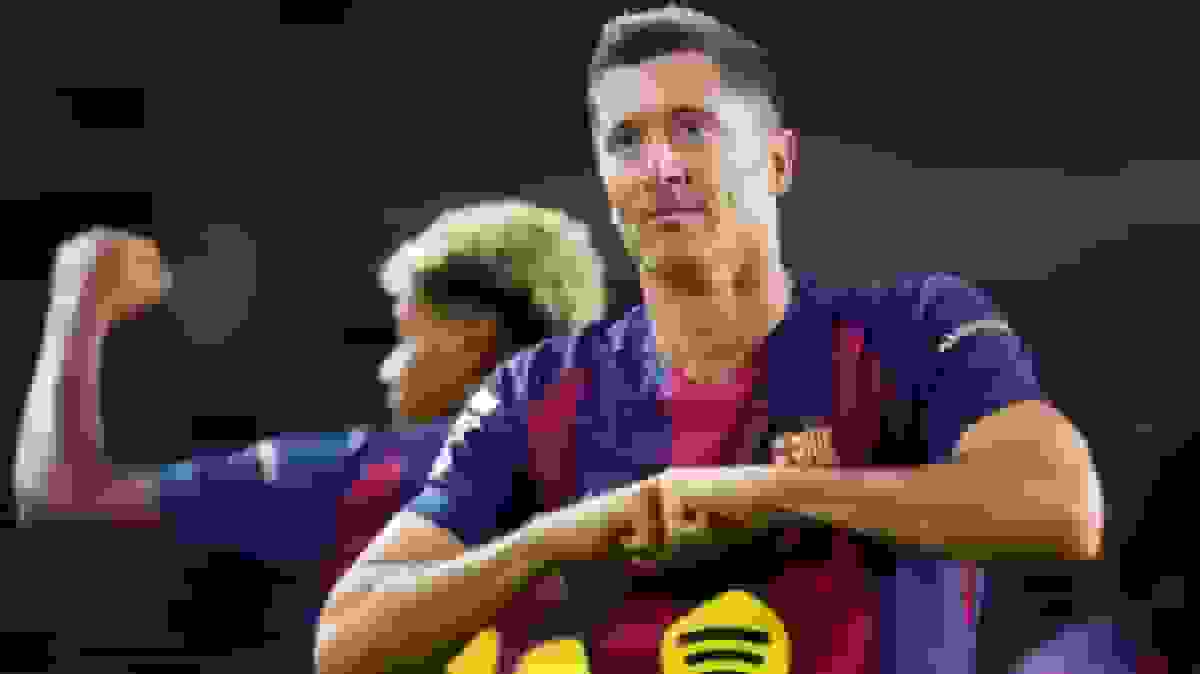 لواندوفسکی پیشنهاد الهلال را رد کرد و بر ماندن در بارسلونا تمرکز کرد