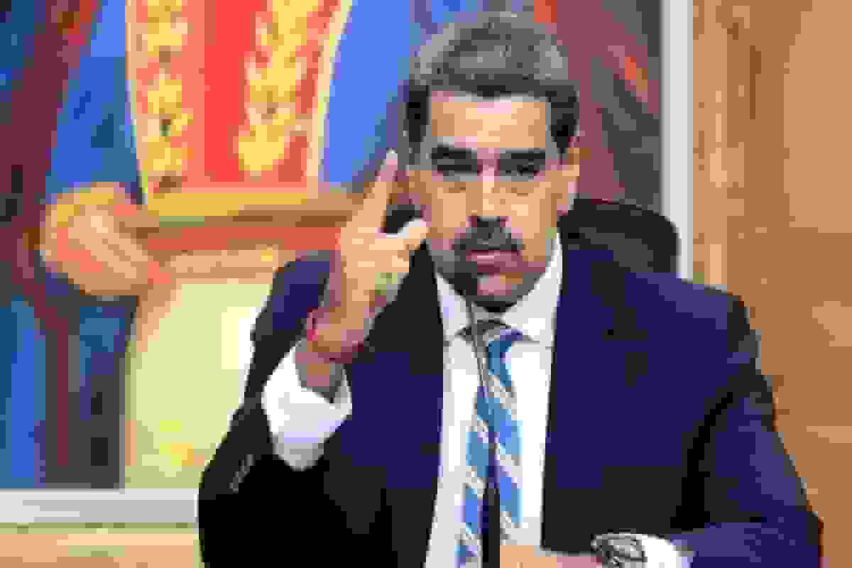 مادورو از انهدام ۳۹ هواپیمای حامل مواد مخدر خبر داد