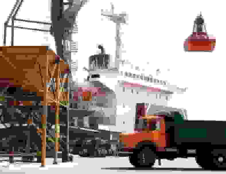 پهلوگیری ۲۴ فروند شناور کالای اساسی در بندر شهیدرجایی بندرعباس