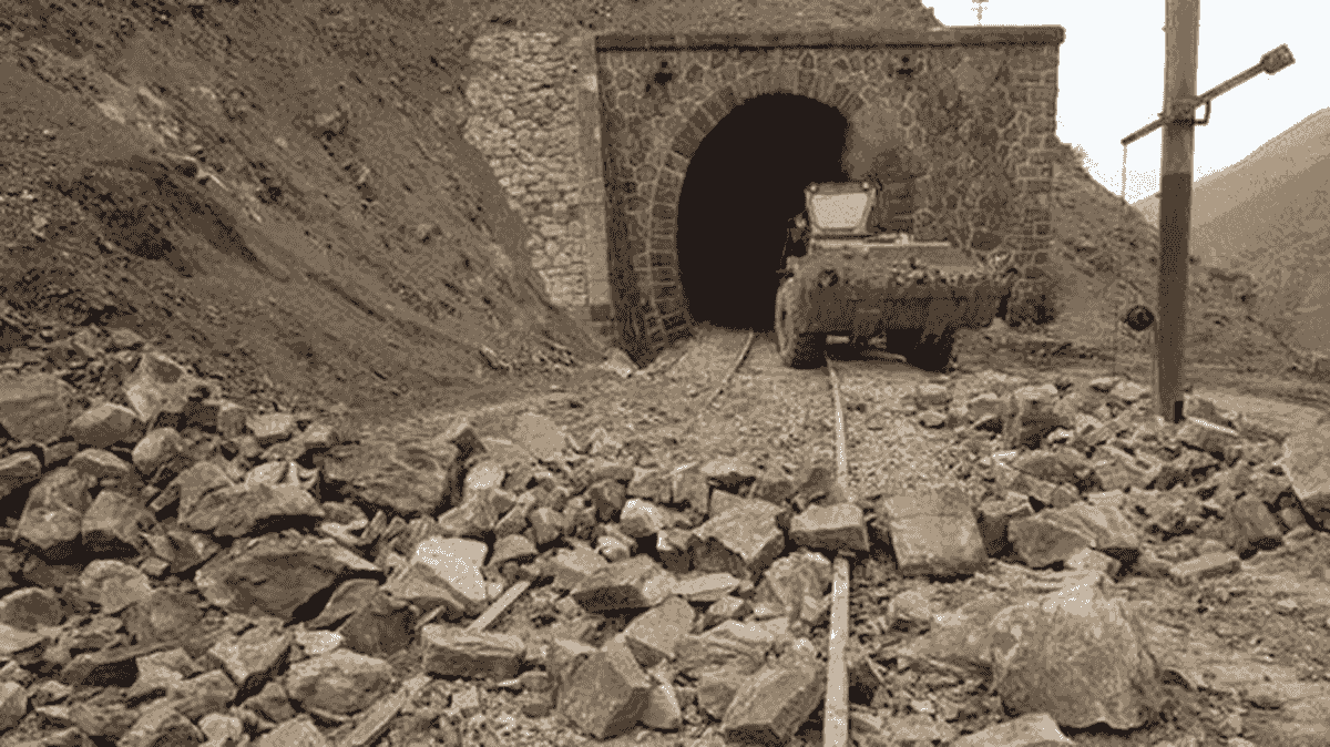 توقف تردد قطارها در محور شمال‌غرب به دلیل اختلال