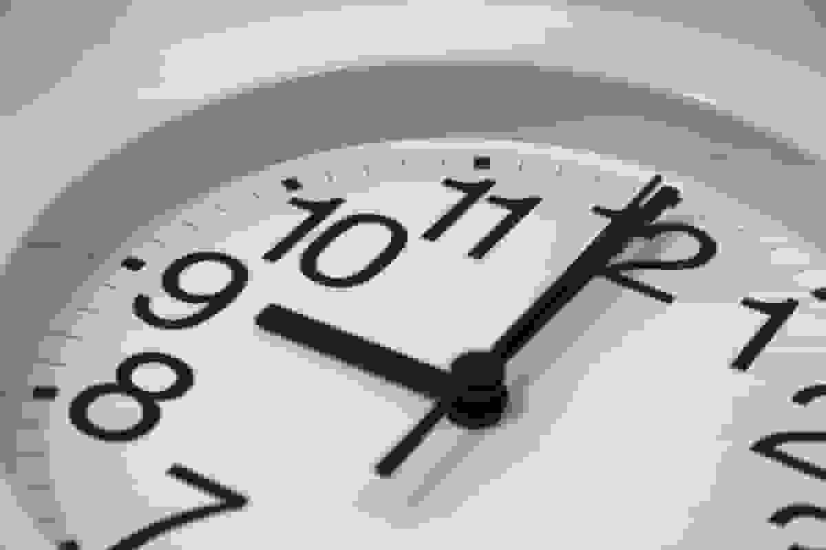 بلاتکلیفی تغییر ساعت رسمی کشور و تأثیر آن بر ساعات کاری کارمندان