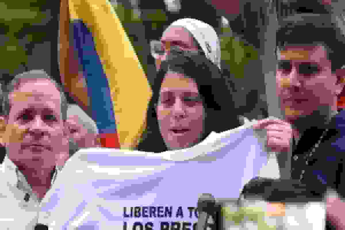 آزادی دو چهره برجسته مخالف در ونزوئلا پیش از تصویب قانون عفو عمومی