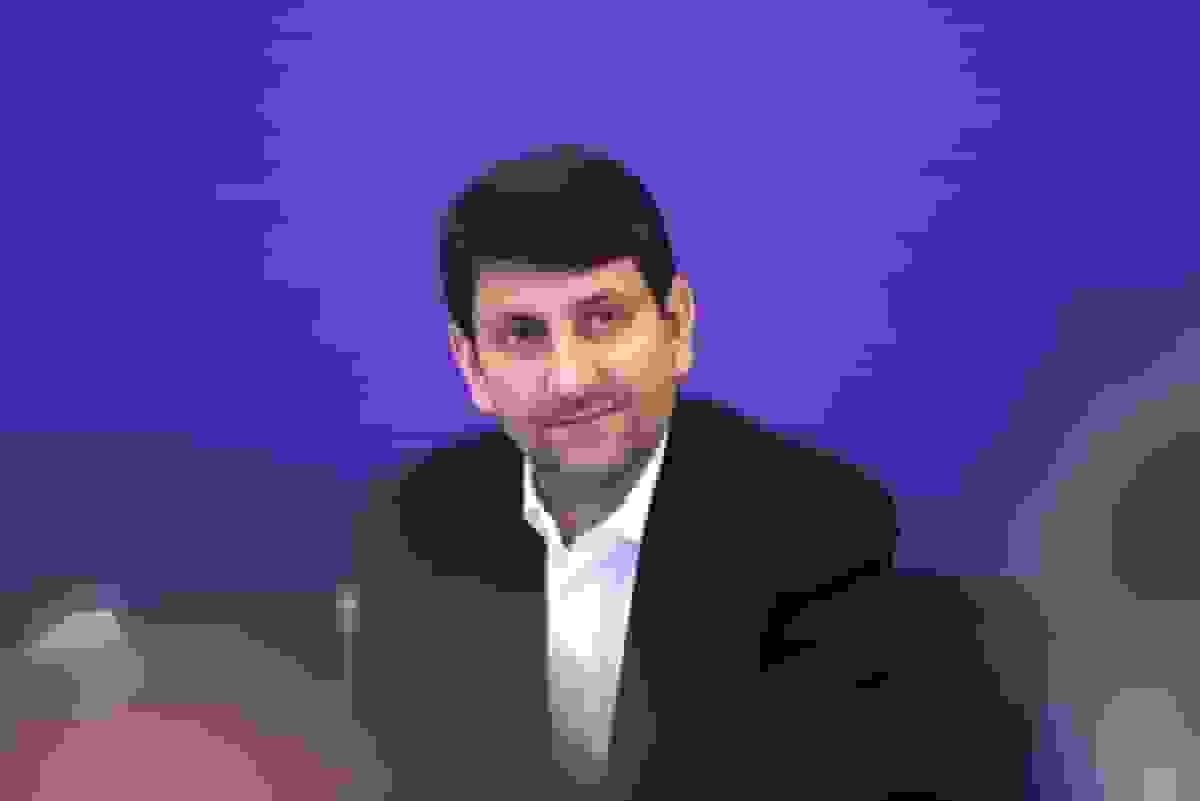 هاشمی: تقویت ارتباطات جزایر هرمزگان در اولویت وزارت ارتباطات است