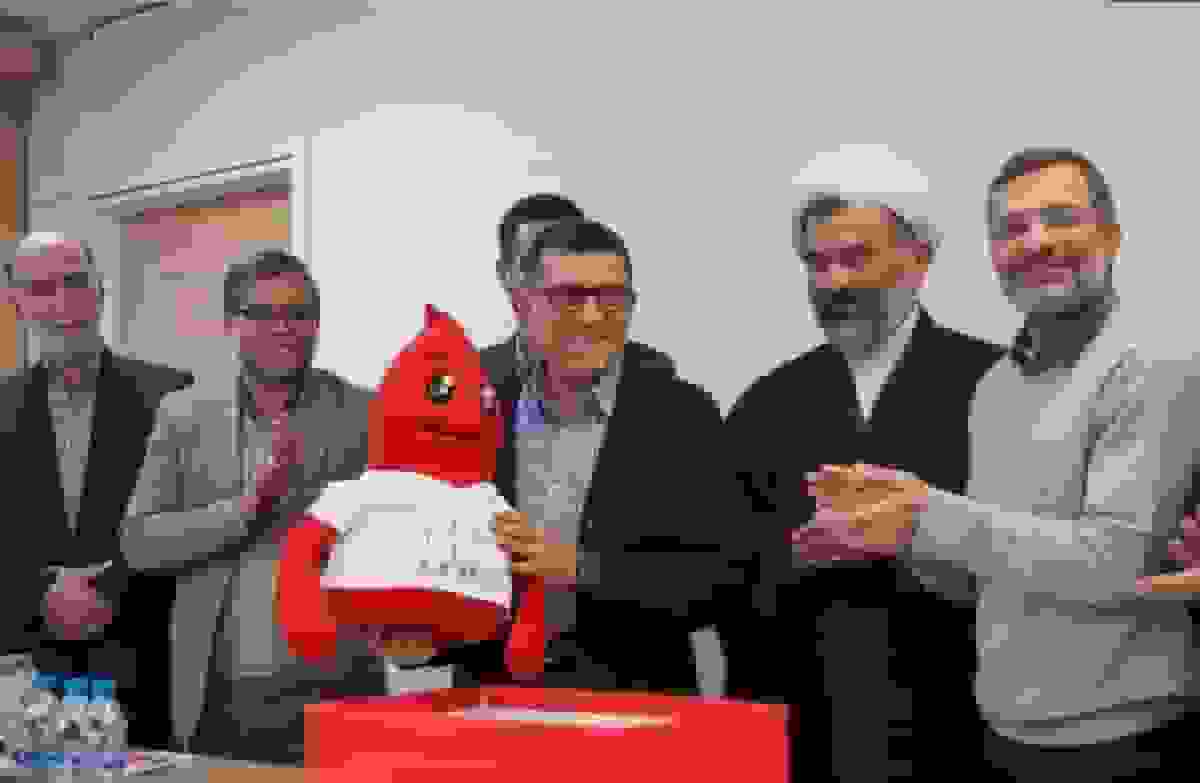 رونمایی از عروسک «آبابو» برای ترویج فرهنگ اهدای خون