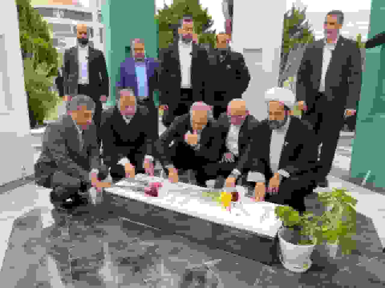 ادای احترام رئیس جمهور به مقام شهدا در گرگان