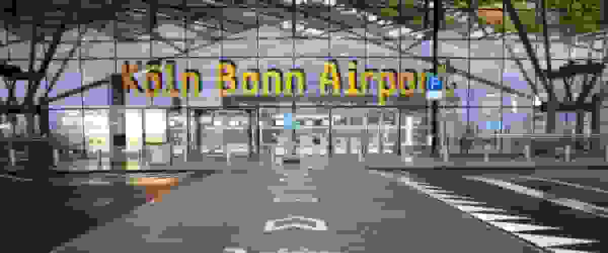 توقف موقت پروازها در فرودگاه کلن آلمان به دلیل هشدار امنیتی